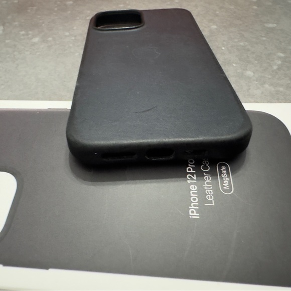 Apple iPhone 12 Pro Max Leather Case - Picture 5 of 10